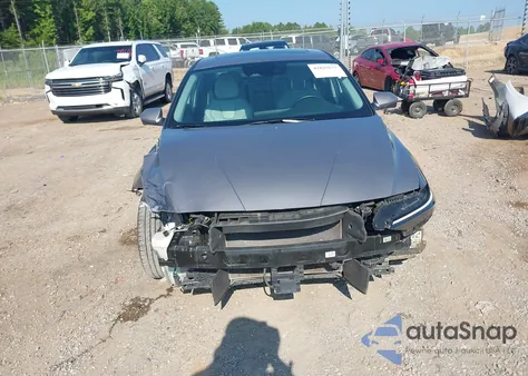 2024 Hyundai Elantra Limited from USA, damaged, VIN KMHLP4DG9RU744687